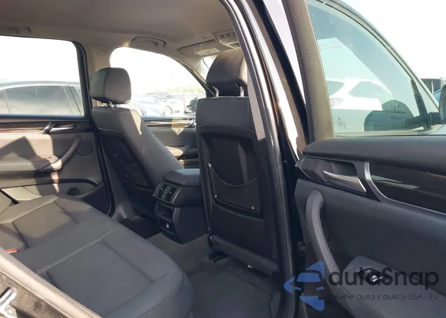 5UXWX9C35H0W80200: 42117600