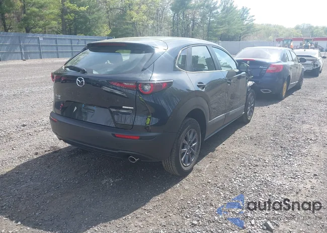 3MVDMBAM2RM627522: 42117647