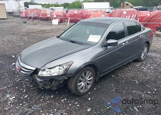 1HGCP2F7XCA216107: 42118029