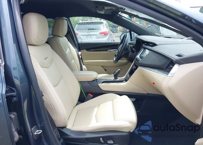 1GYKNBRS0KZ198372: 42118726