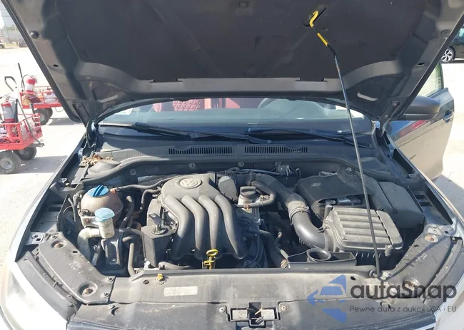 3VW2K7AJ1FM231365: 42118737