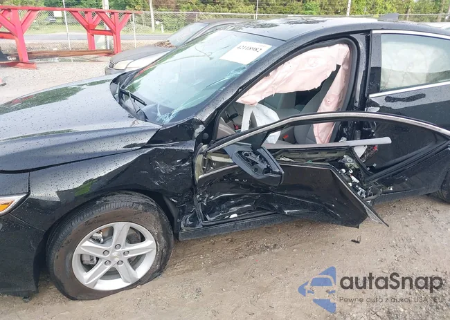 1G1ZB5STXSF110018: 42118982