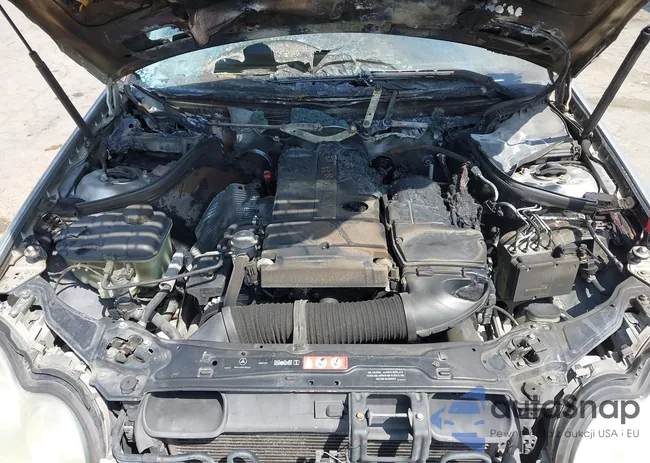 WDBRF40J15A782461: 42119047