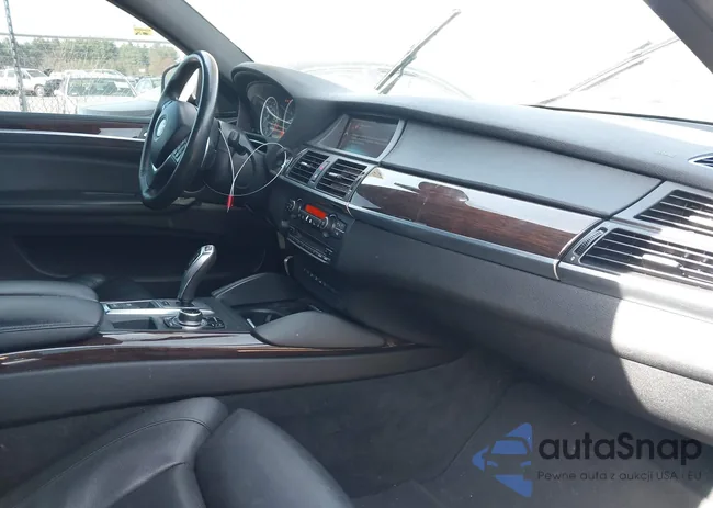 5UXFG8C58EL592750: 42118243