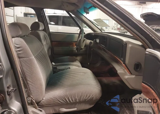 1G4HP52L4RH519940: 42118377