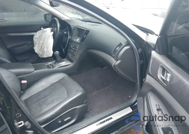 JN1CV6AR5DM359067: 42119625