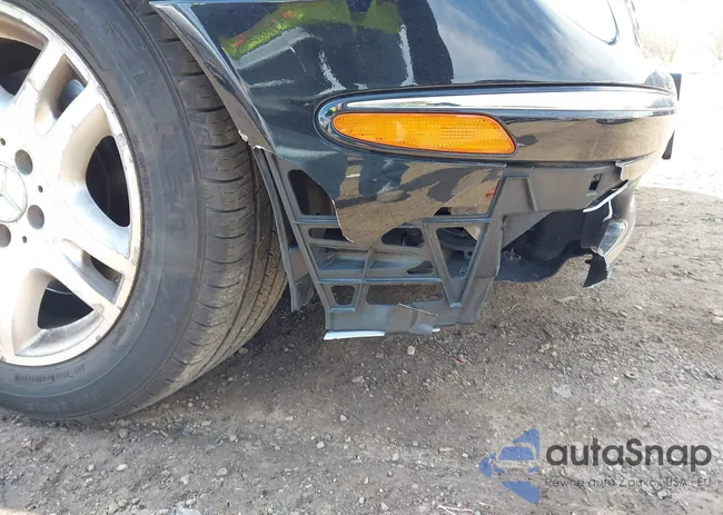 WDBUF82J15X174323: 42119748