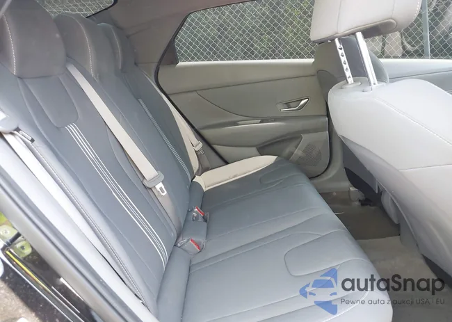 KMHLS4AGXPU568605: 42119825