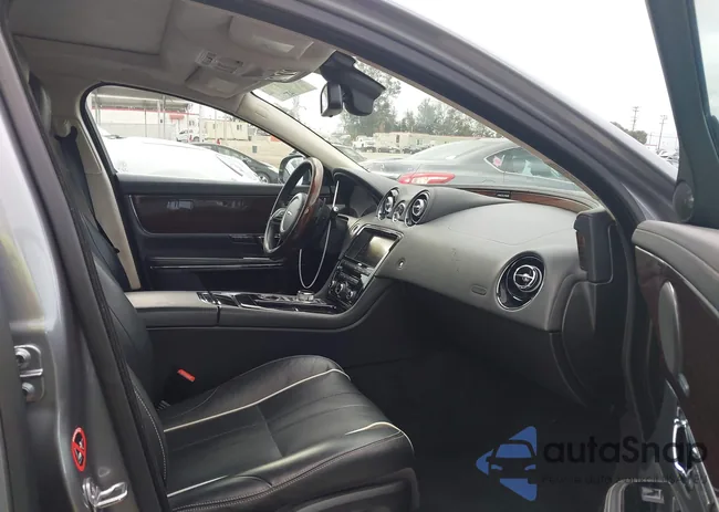 SAJWJ2GD8E8V64517: 42119916