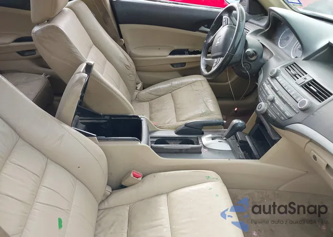 1HGCP2F66BA142299: 42119307