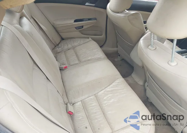 1HGCP2F66BA142299: 42119307