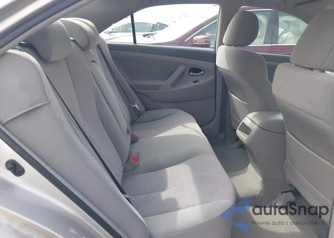 4T4BF3EK9BR216865: 42119332