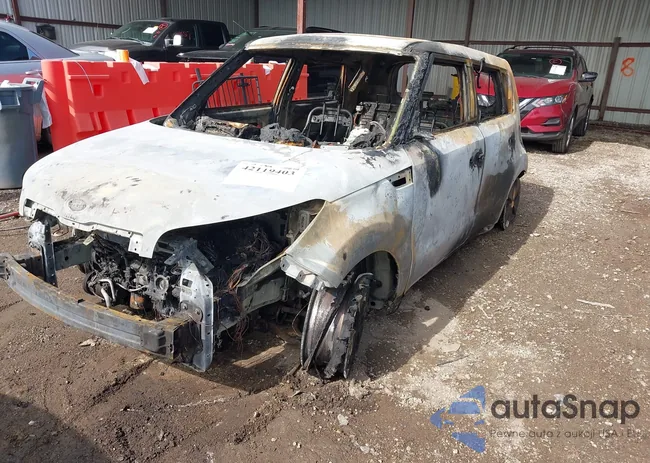 KNDJN2A27G7872338: 42119403