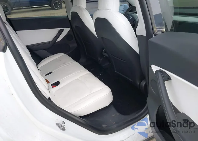 5YJYGDED9MF121828: 42119518