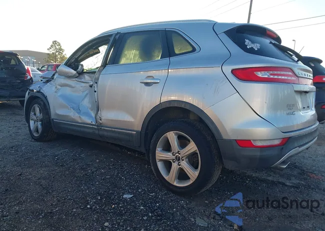 5LMCJ1D9XJUL01015: 42120573