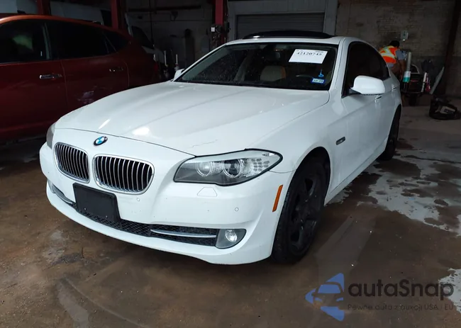 WBAFR7C59CC812865: 42120745