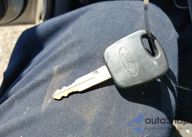 1FTRF17W81NB17920: 42120768