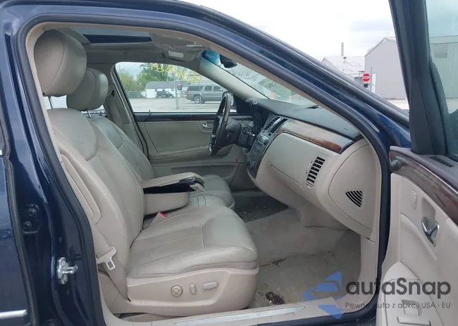 1G6KD57Y89U132373: 42120864