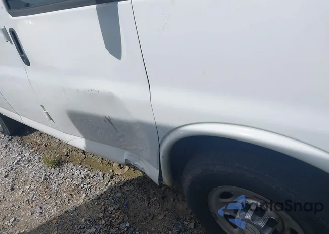 1GCWGFCF7F1215743: 42120929