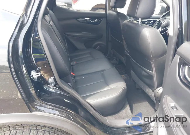 JN1BJ1CP9HW019565: 42121059