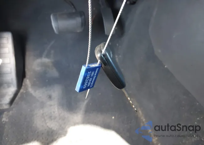 1C4NJRBB3CD637421: 42121098