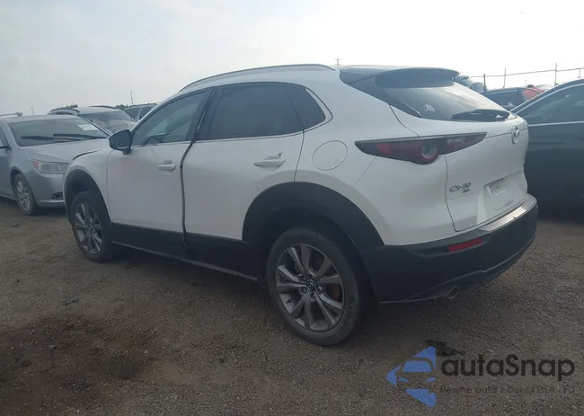 3MVDMBCM4PM507456: 42121156