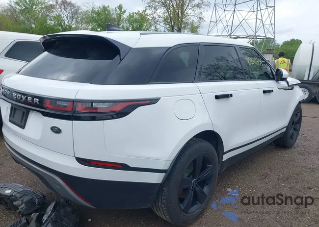 SALYB2RX8JA727092: 42120359