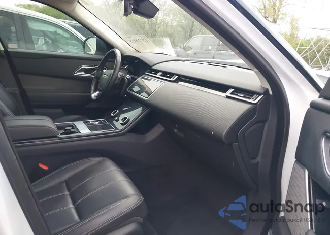 SALYB2RX8JA727092: 42120359