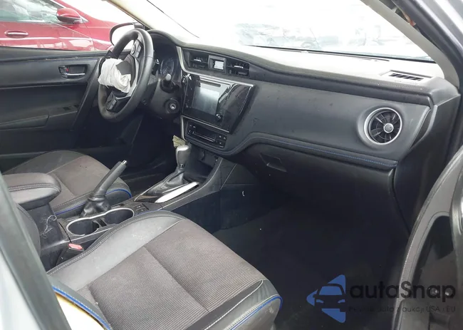 2T1BURHE5JC021905: 42121582