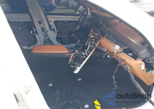 WBAJA5C38HG896889: 42121625