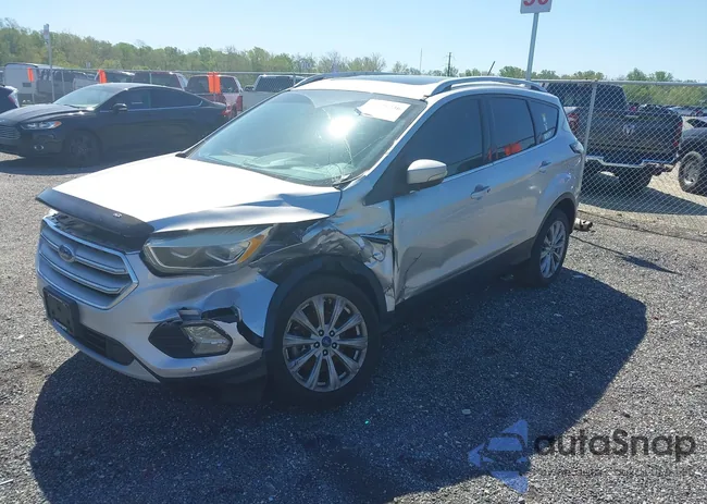 1FMCU9J96JUA33500: 42121736