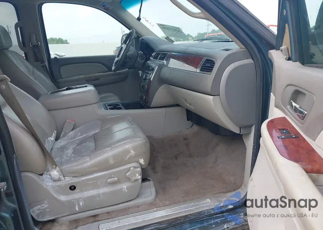 1GNEC23369R163069: 42121800