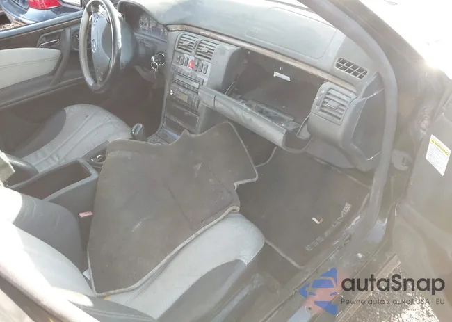 WDBJF74J11B270115: 42121868