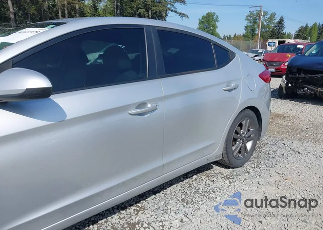 5NPD84LF5HH000897: 42121979