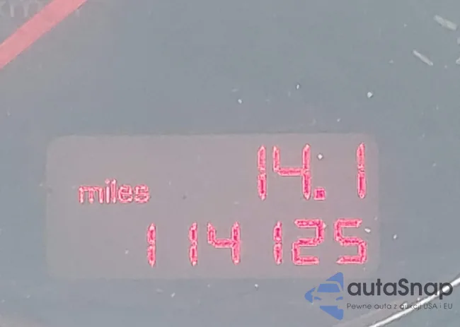 WAUDF78E86A263765: 42122063