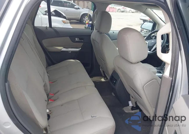 2FMDK3GC7DBA25412: 42122107