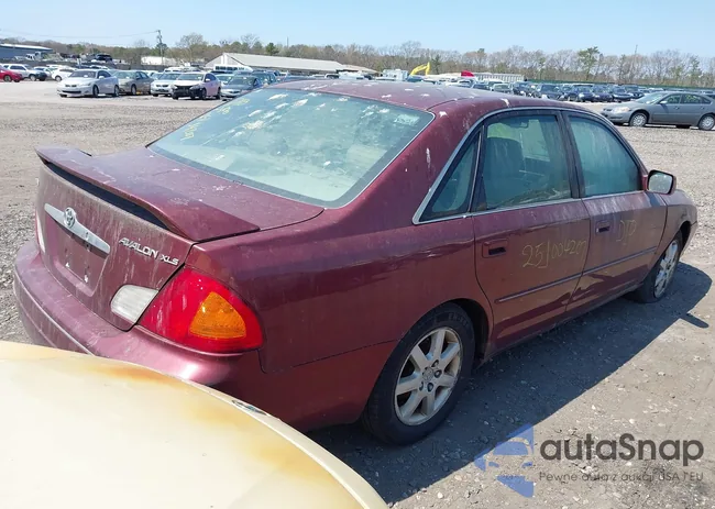 4T1BF28B62U258250: 42122125