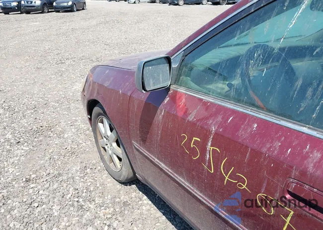 4T1BF28B62U258250: 42122125