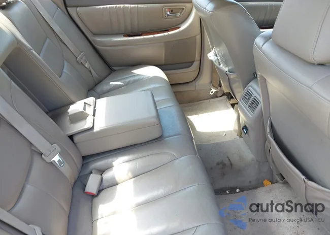 4T1BF28B62U258250: 42122125