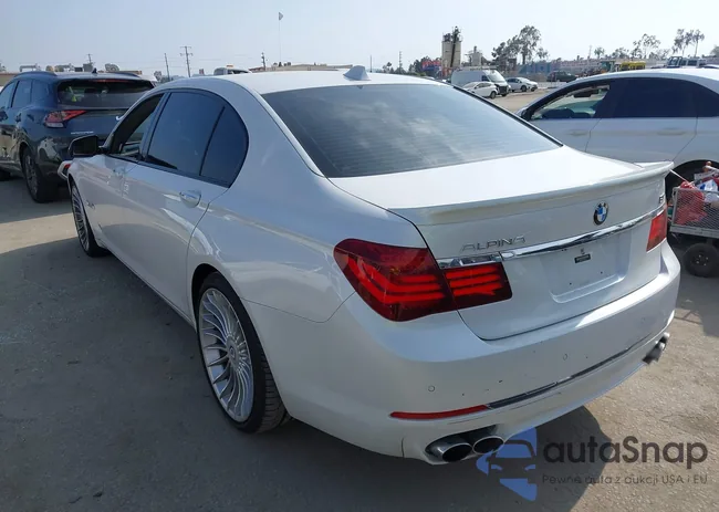 WBAYE8C52FD785162: 42121389