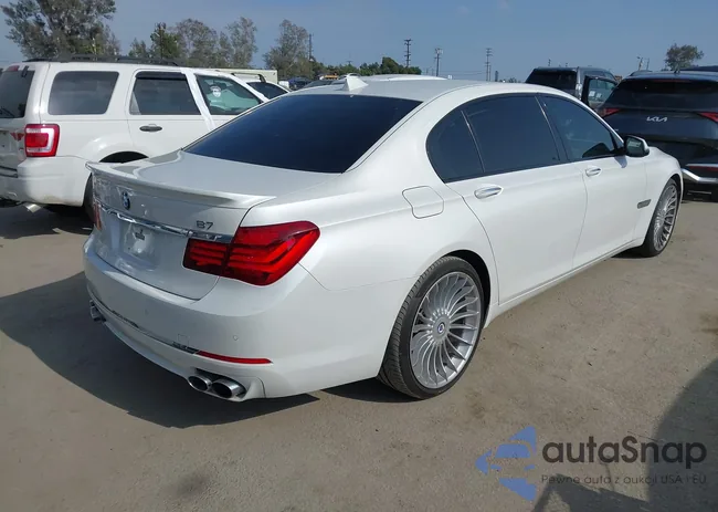 WBAYE8C52FD785162: 42121389