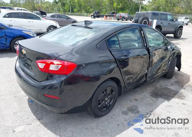 1G1BC5SMXH7157947: 42122577