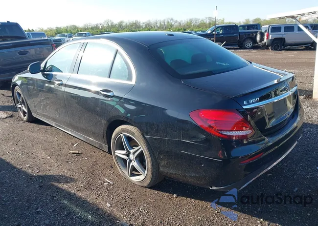 WDDZF4KB4HA062332: 42122580