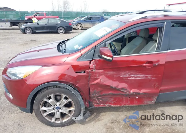 1FMCU9J90EUD35337: 42122908