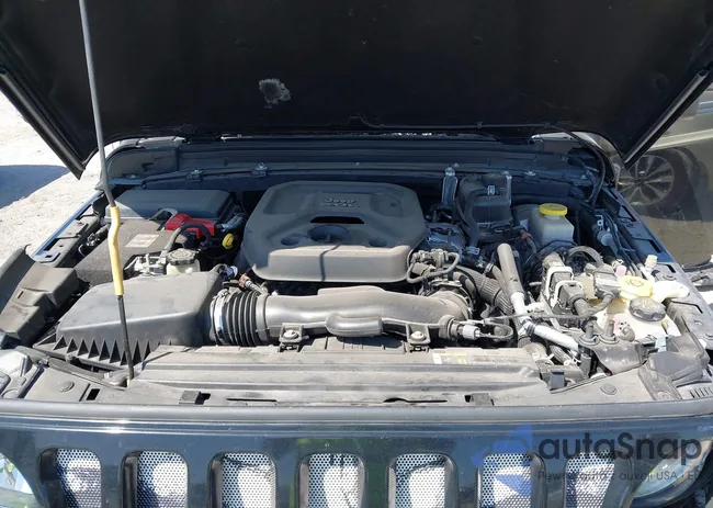 1C4HJXDN3KW668597: 42123077