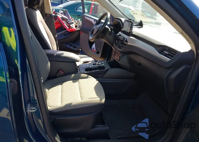 1FMCU9G68LUA88952: 42123096