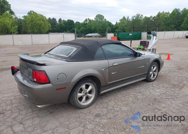 1FAFP44411F159656: 42123128