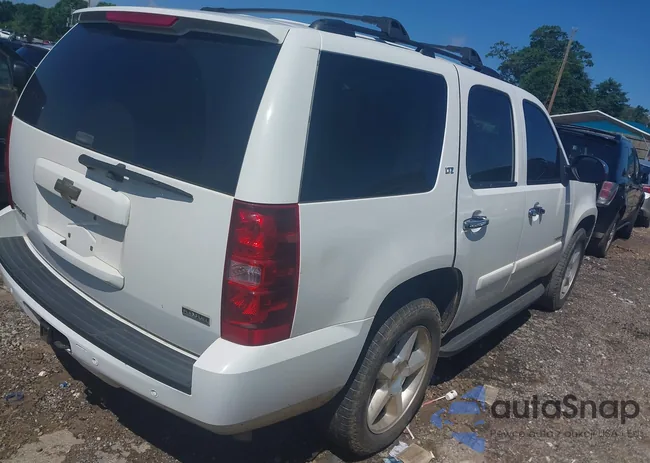 1GNFC13068R121035: 42123735