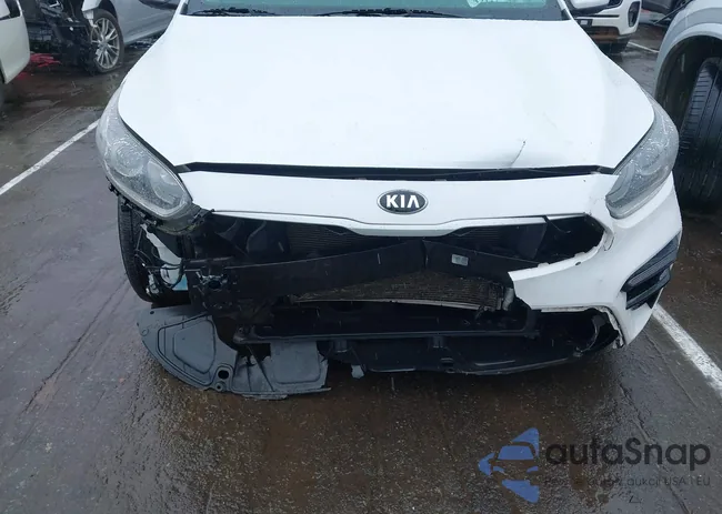 3KPF24AD8ME276839: 42123748