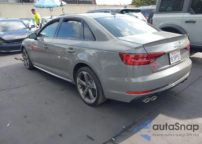 WAUB4AF49KA089090: 42123844